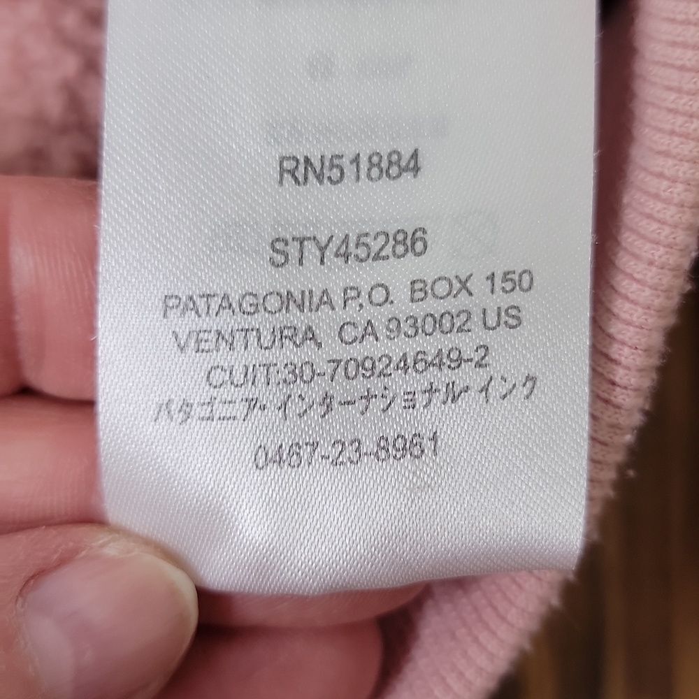 Patagonia. Pink Crewneck Sweatshirt. Thick and Warm. Size Small. EUC - Picture 7 of 9